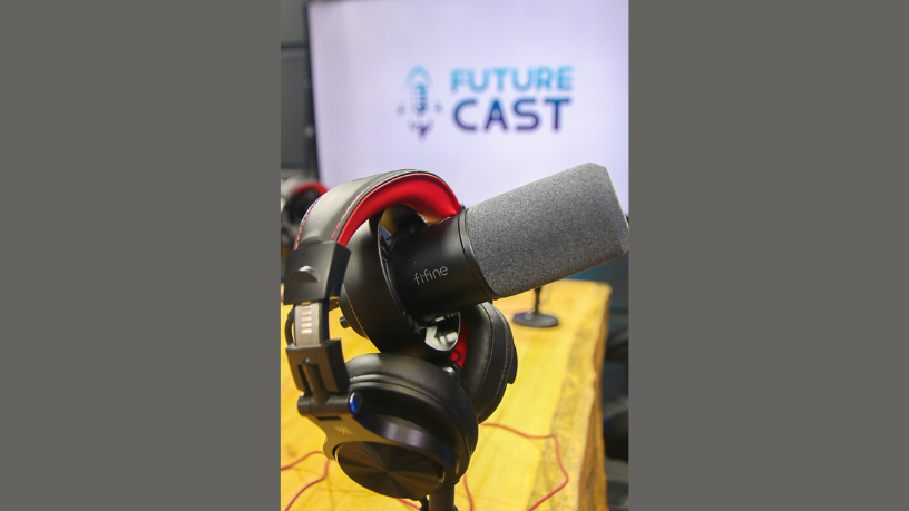 Comunidades que falam a mesma língua: Future Cast TV explica por que os podcasts de nicho se tornaram referência em engajamento e fidelização.