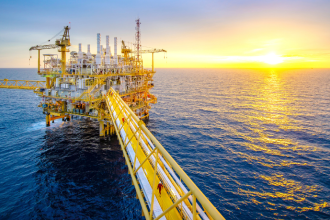Pessimismo da indústria brasileira cresce com cenário externo adverso e alta do petróleo