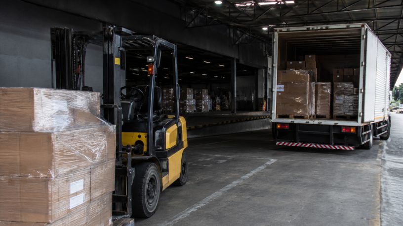 Custos Logísticos Invisíveis: O Impacto da Insegurança no Transporte de Cargas para a Indústria Brasileira