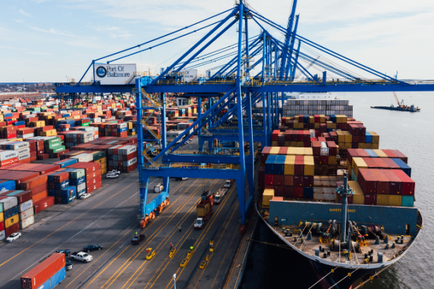 Tarifaço dos EUA pode afetar R$ 77 bilhões em exportações brasileiras, aponta CNI