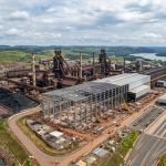 ArcelorMittal confirma investimento de até R$ 5 bilhões no Brasil: o que a nova fábrica de aço muda para a indústria nacional